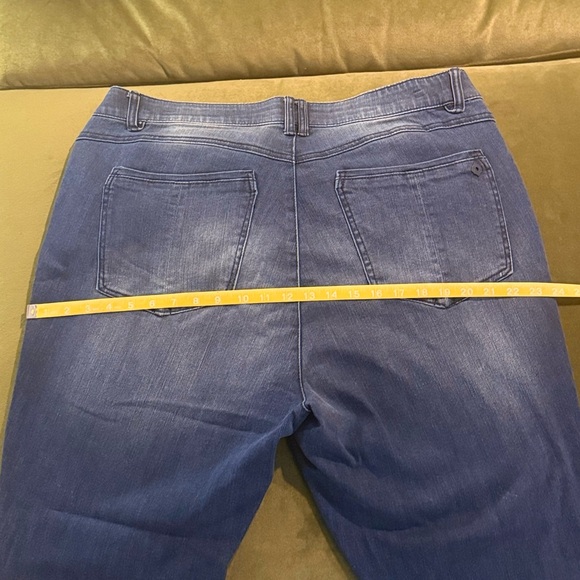 Democracy “Ab” Solution Itty Bitty Bootcut Plus Jeans - Picture 8 of 11